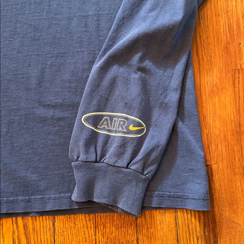 90’s Nike Vintage Long Sleeve T-Shirt - Picture 4 of 10